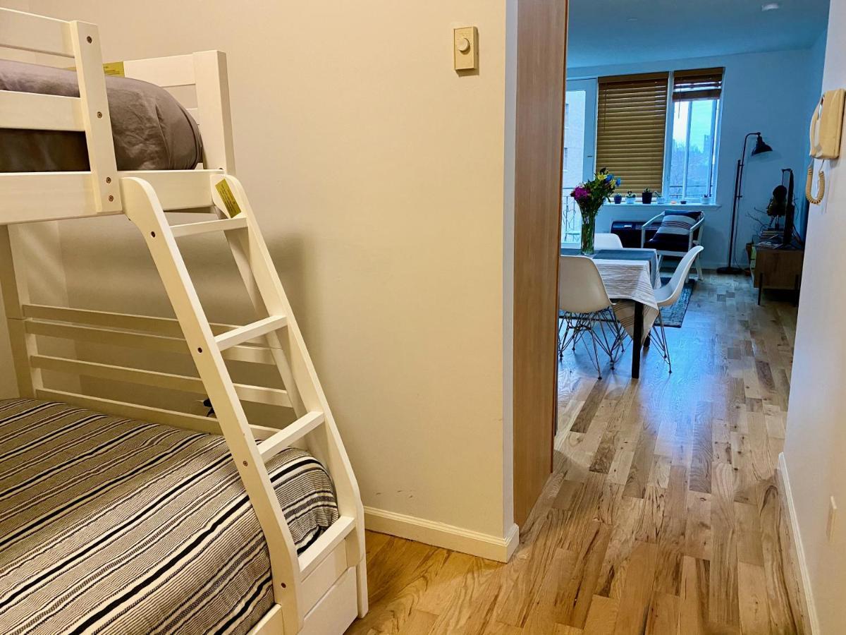 East Harlem Cozy Apartment นิวยอร์ก ภายนอก รูปภาพ
