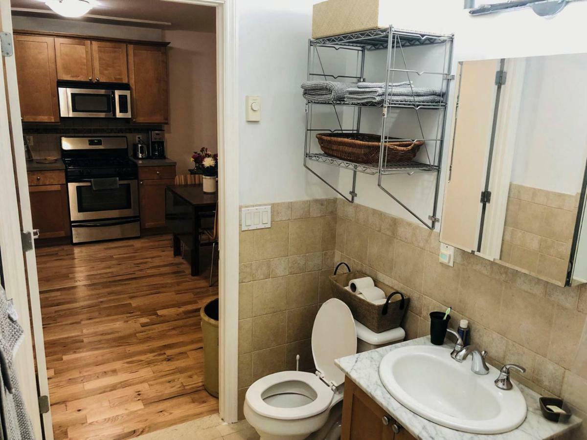 East Harlem Cozy Apartment นิวยอร์ก ภายนอก รูปภาพ