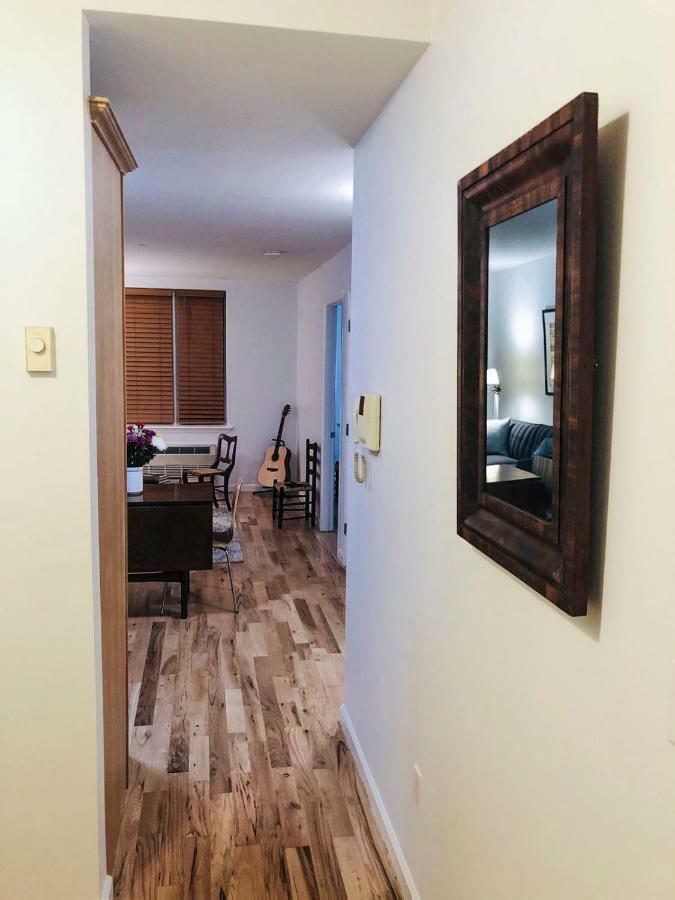 East Harlem Cozy Apartment นิวยอร์ก ภายนอก รูปภาพ